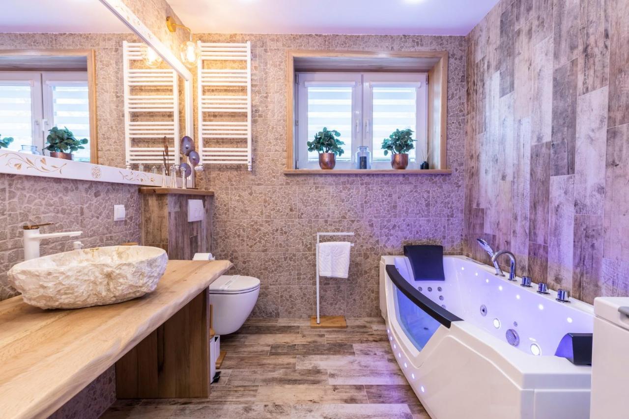 Bunia W Zakopanem Z Jacuzzi Appartement Buitenkant foto