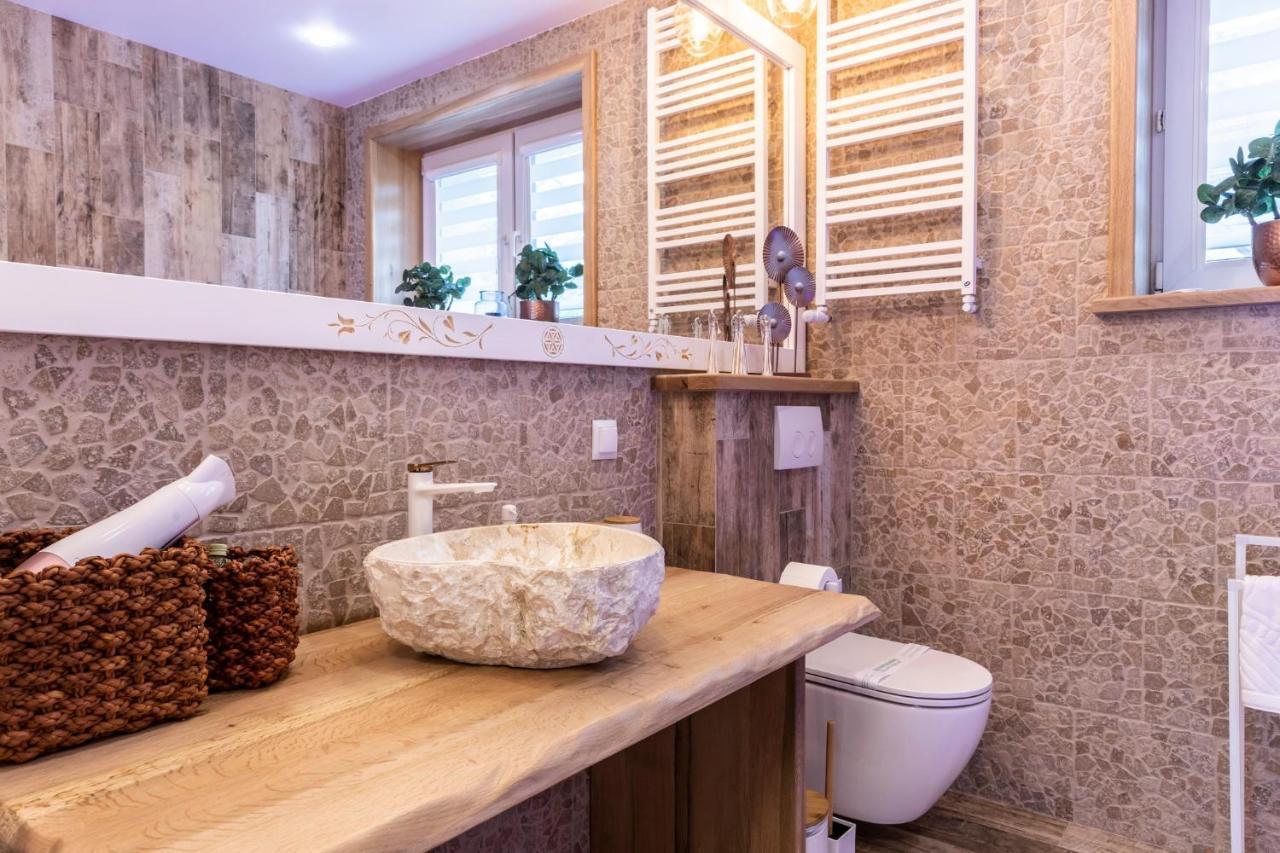 Bunia W Zakopanem Z Jacuzzi Appartement Buitenkant foto