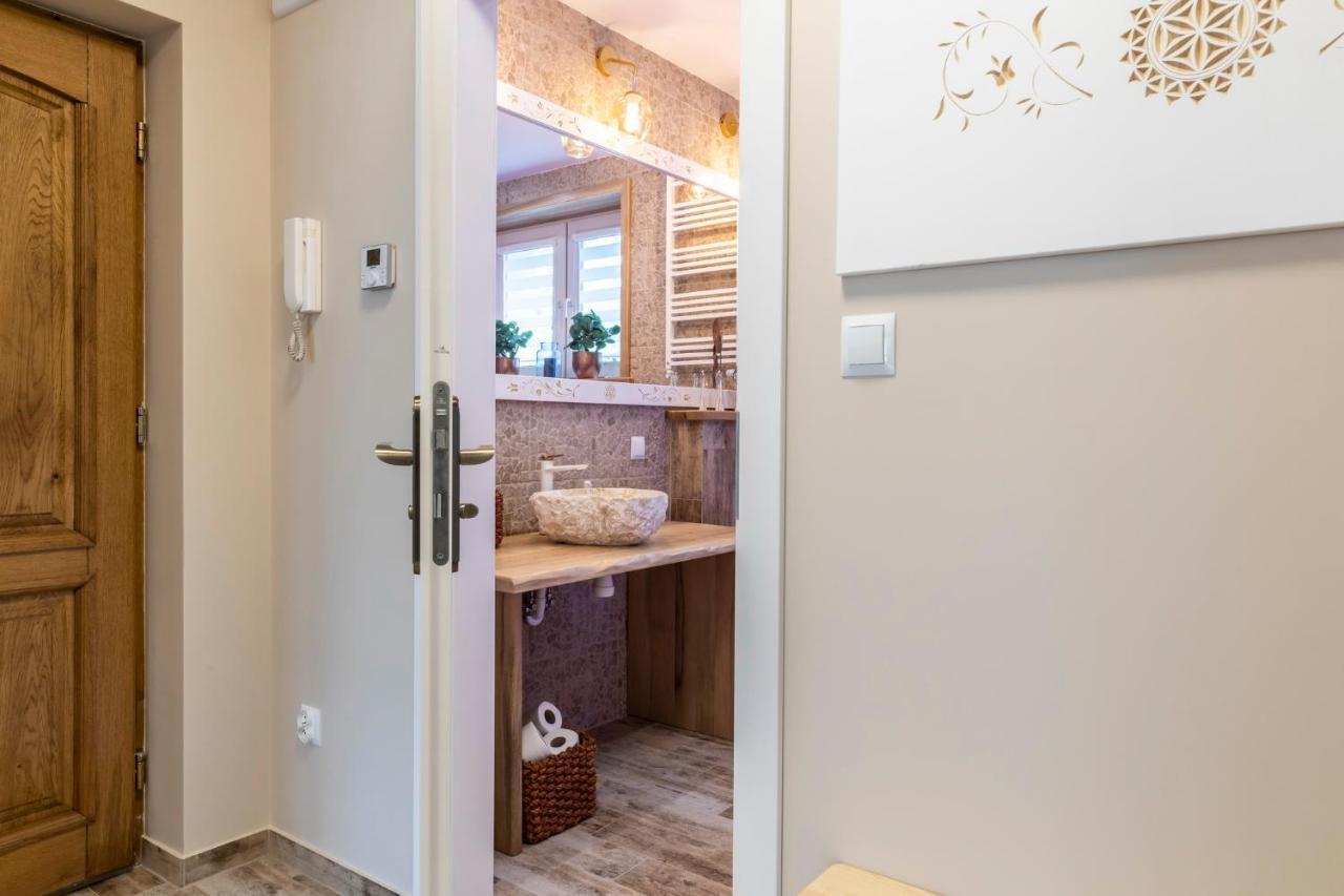 Bunia W Zakopanem Z Jacuzzi Appartement Buitenkant foto