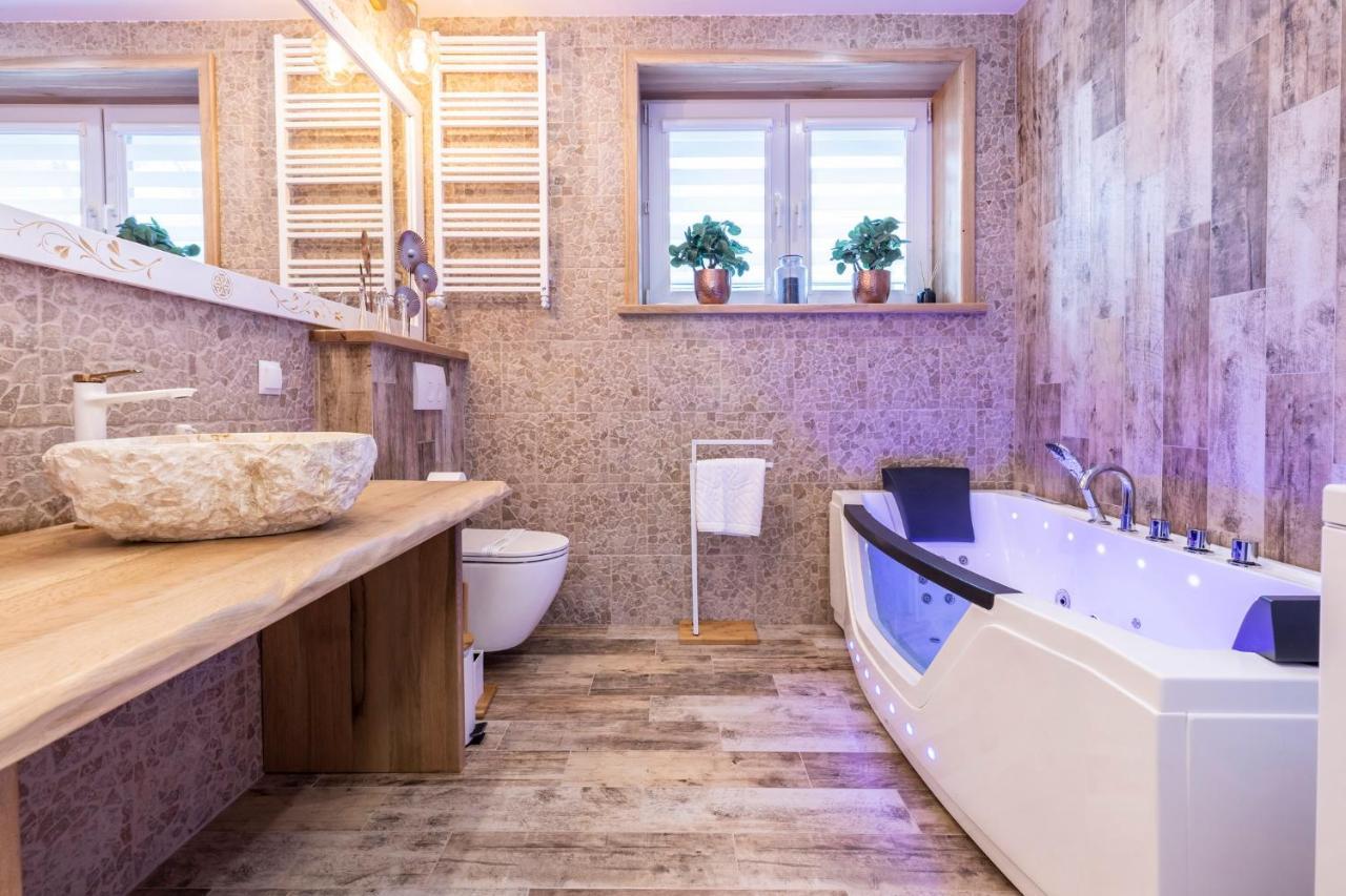 Bunia W Zakopanem Z Jacuzzi Appartement Buitenkant foto